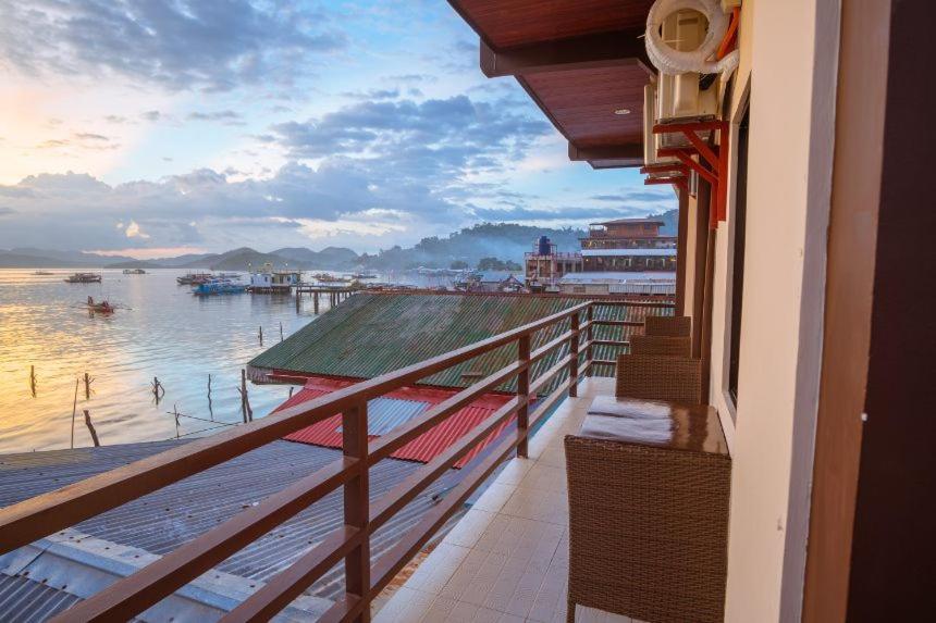 Argamosa Bayside Inn Coron Exterior photo